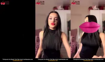 Üvey abla Ateşli bayanın sağlıklı götünü izle