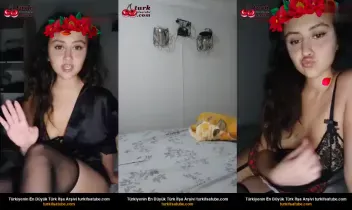 Kolejli kıçtaki kandırmış çocuktan gelen etekli çıplak kadın